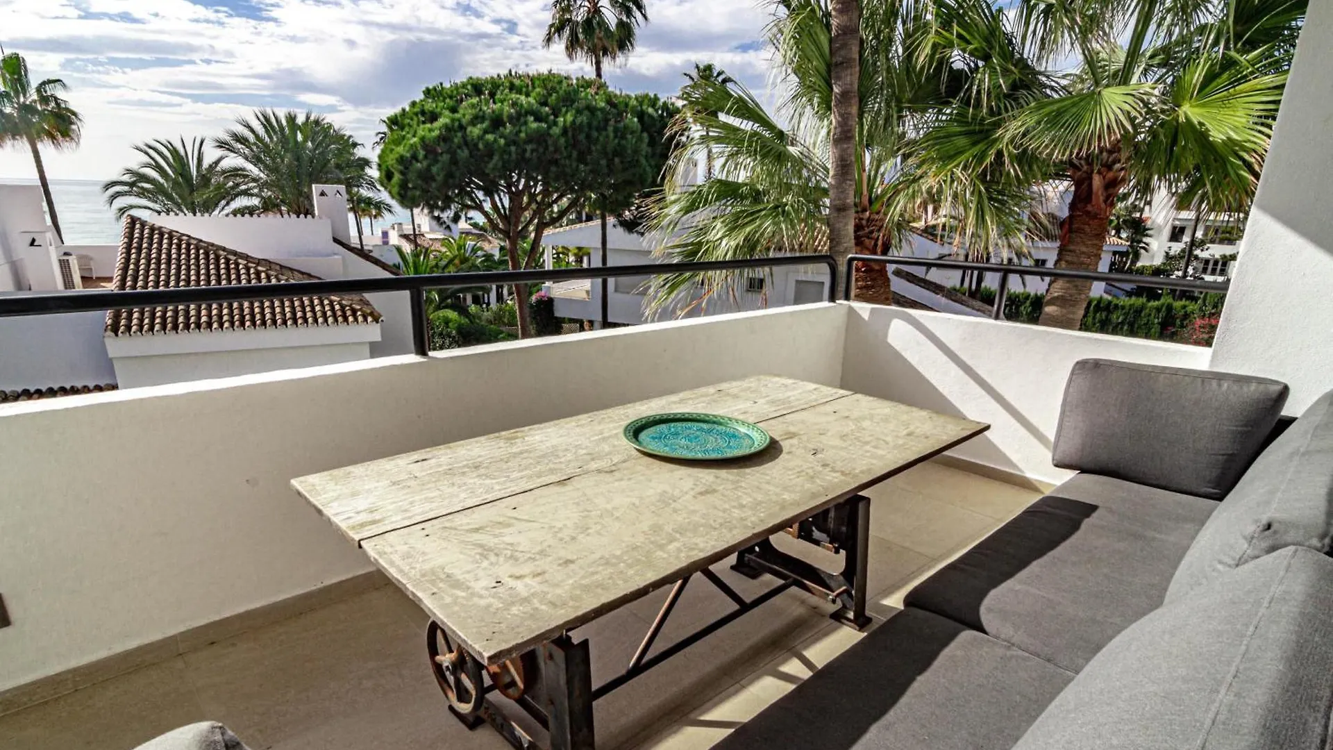 Jdg7-Stunning Holiday Home 100 Meters From Beach Marbella Apartment